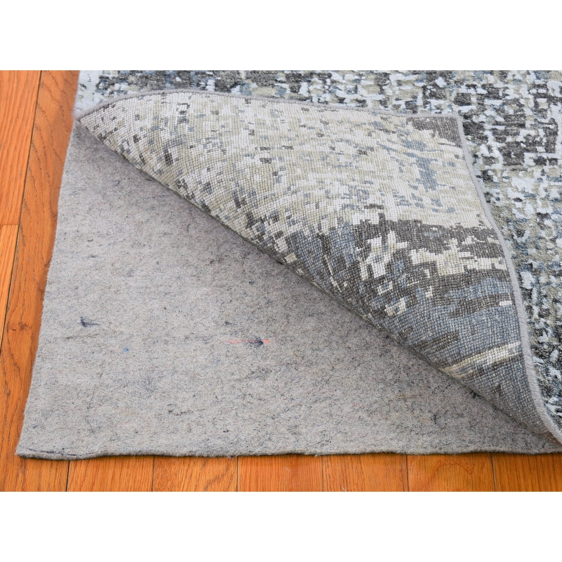 R66545%20004