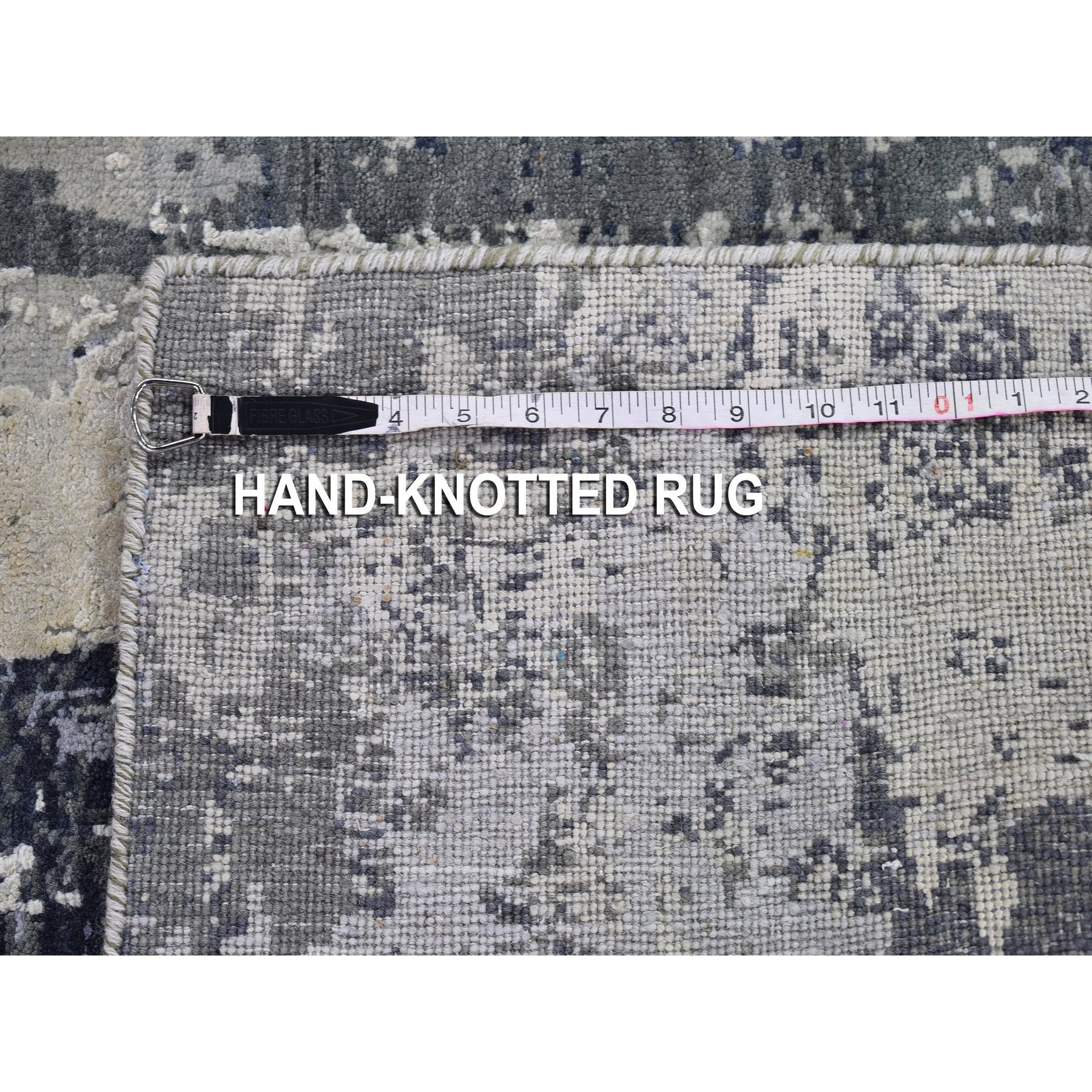 R66741%20012