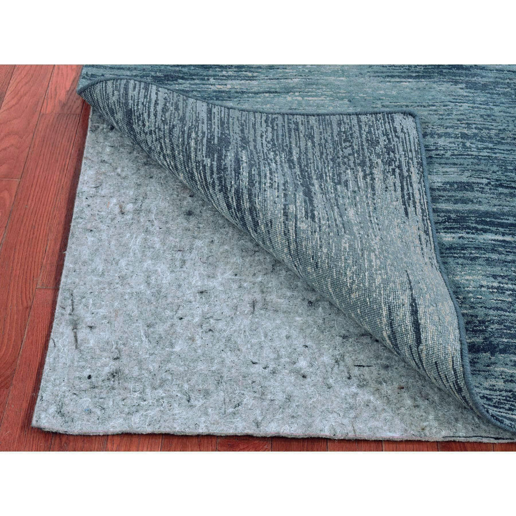 R66857%20005