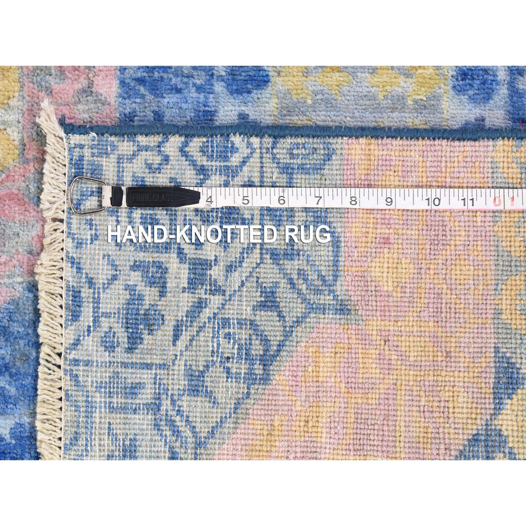 R66997%20010
