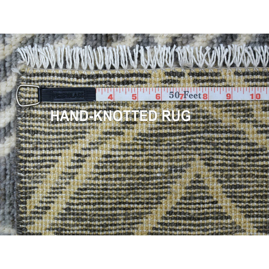 R70166%20012