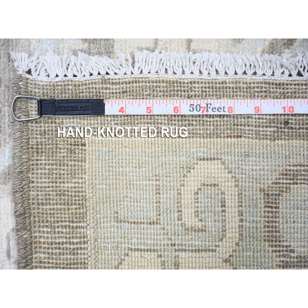 R73281%20012