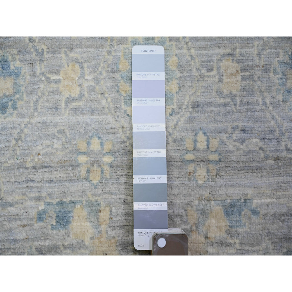 R73682%20003