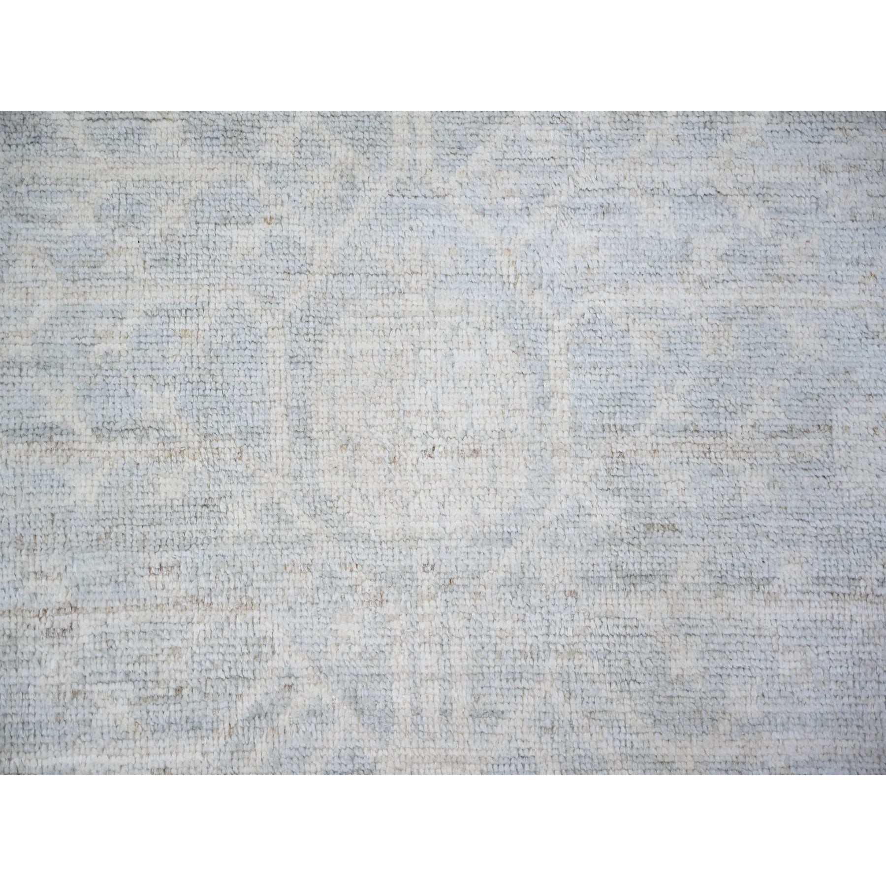 R74334%20009