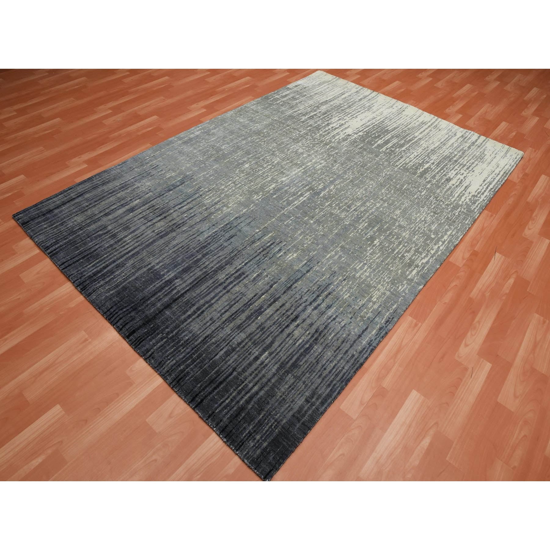 R75182%20004
