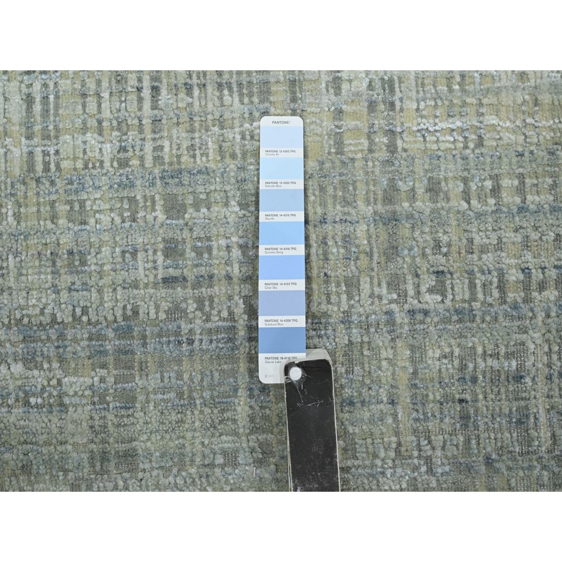 R75876%20008