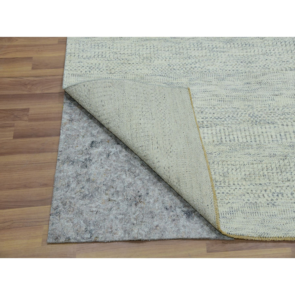 R76024%20005