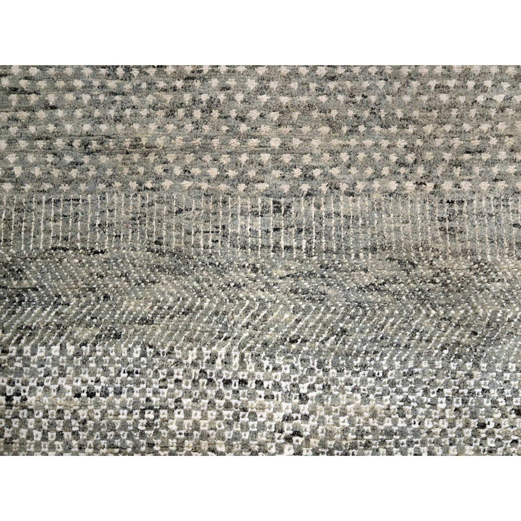 R76083%20009