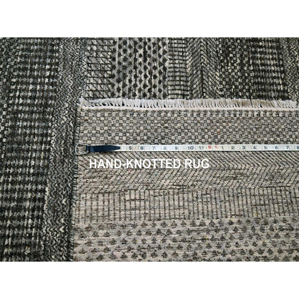 R76084%20012