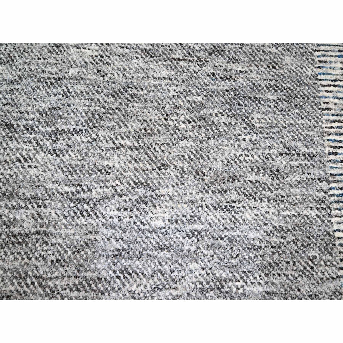 R76152%20009