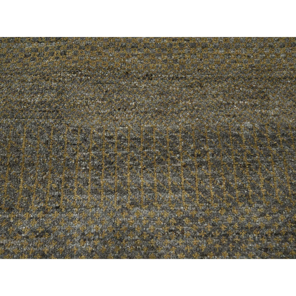 R76347%20009