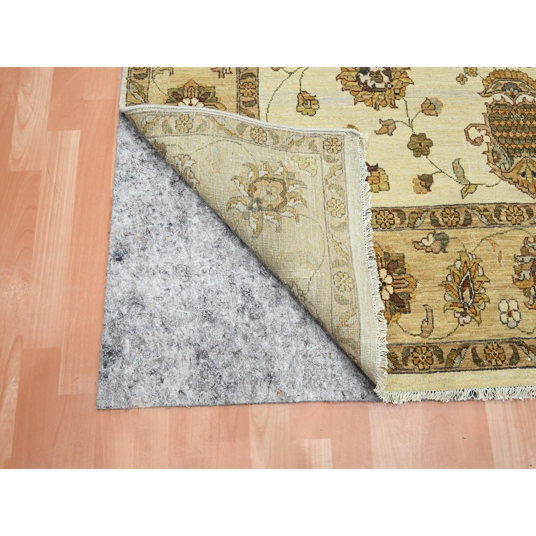 R76359%20004