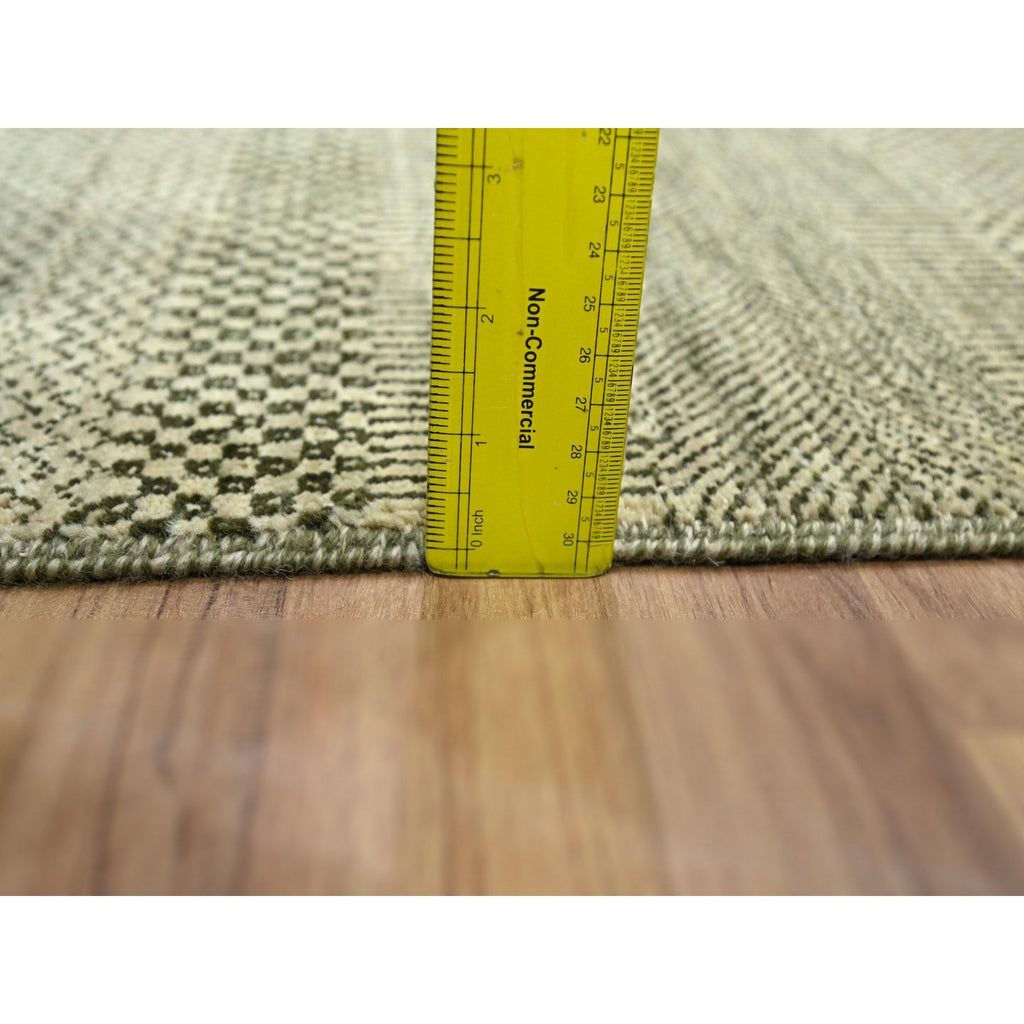 R76453%20004