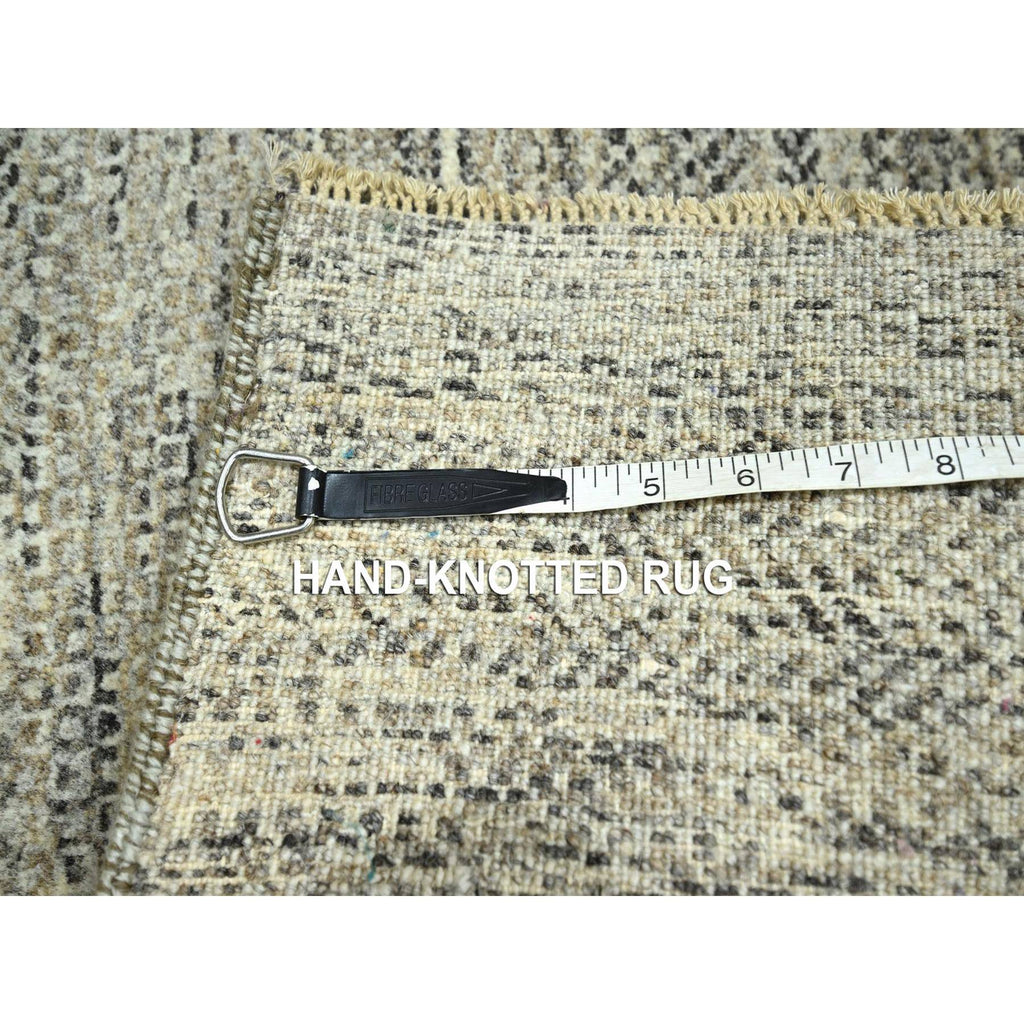 R76587%20005
