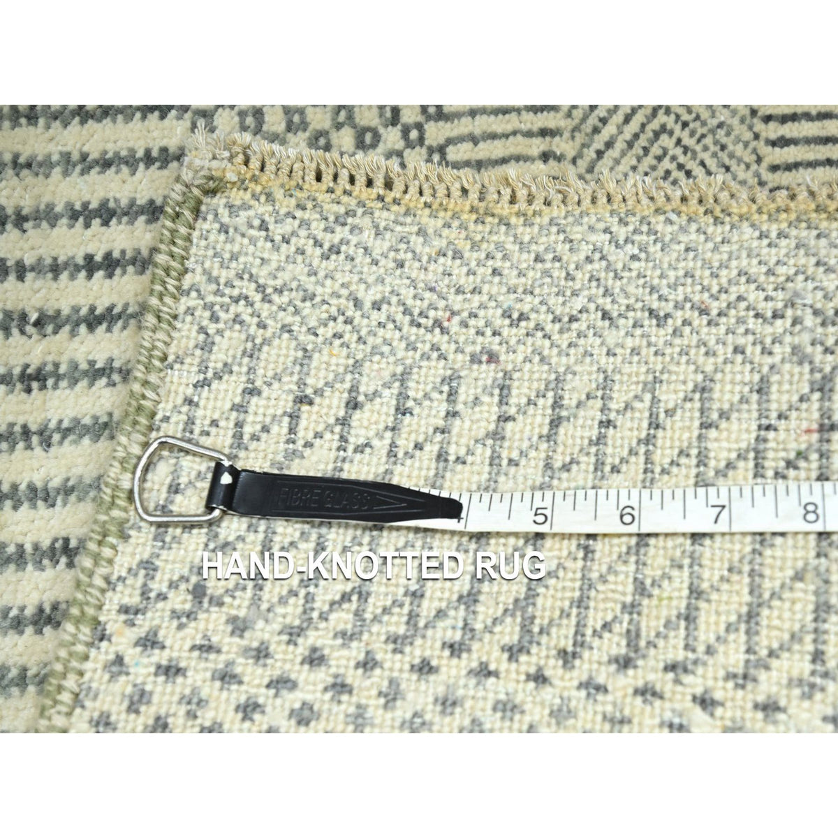 R76617%20005