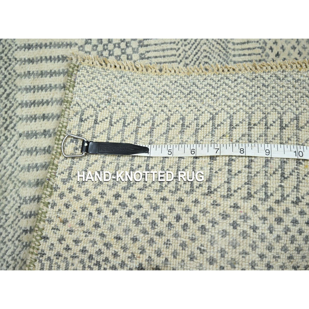 R76618%20005