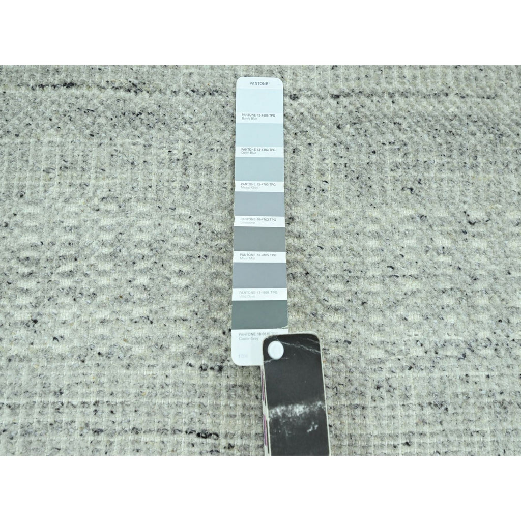 R76689%20008