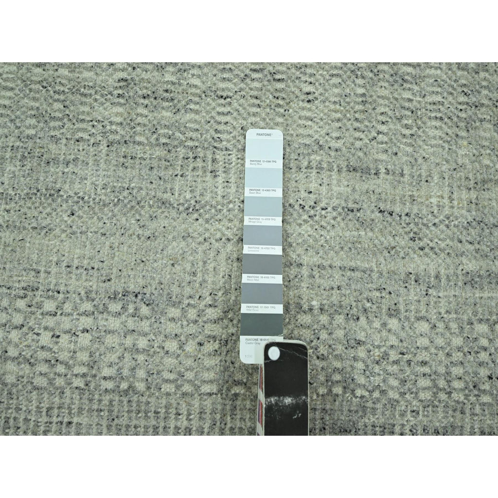 R76705%20008