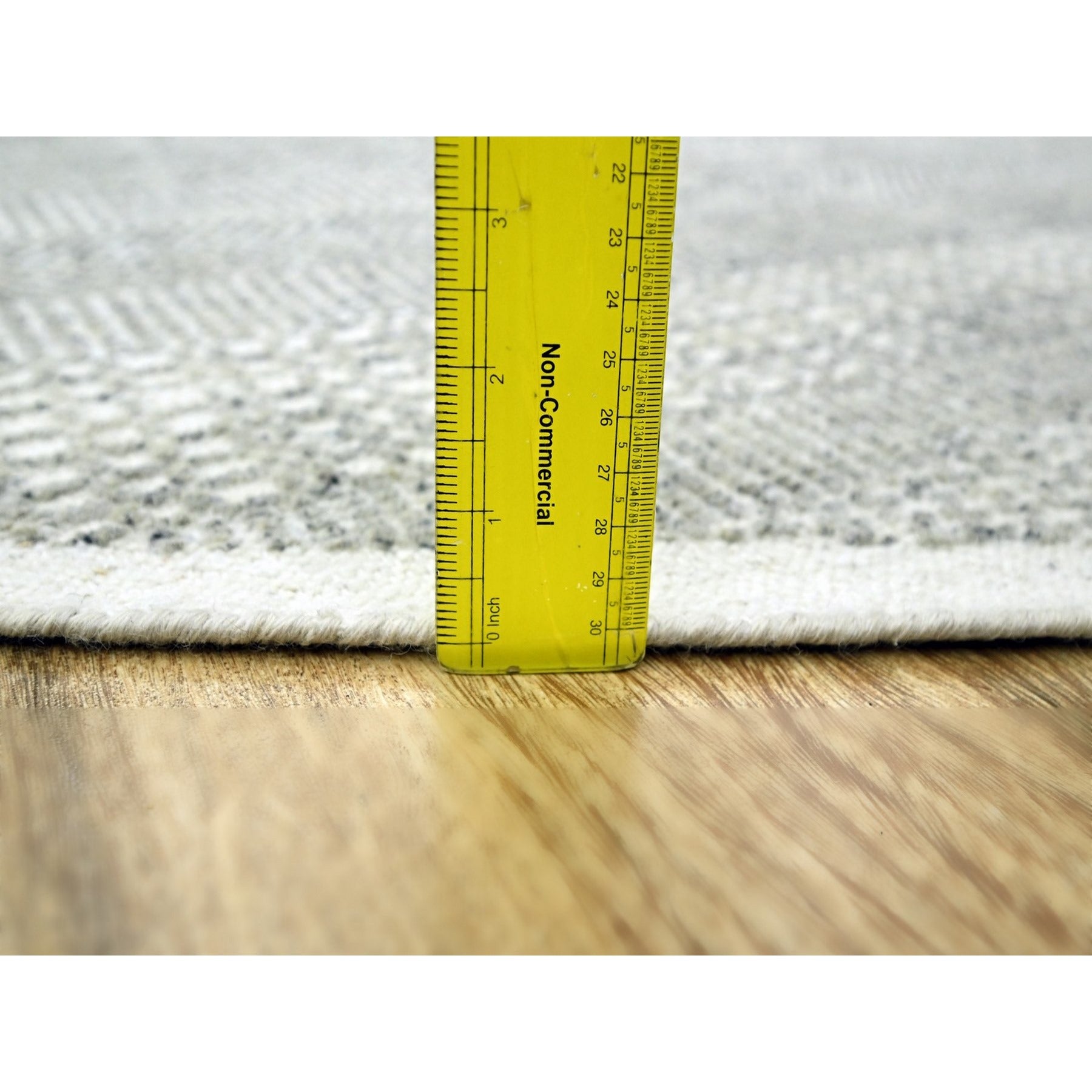 R76727%20011