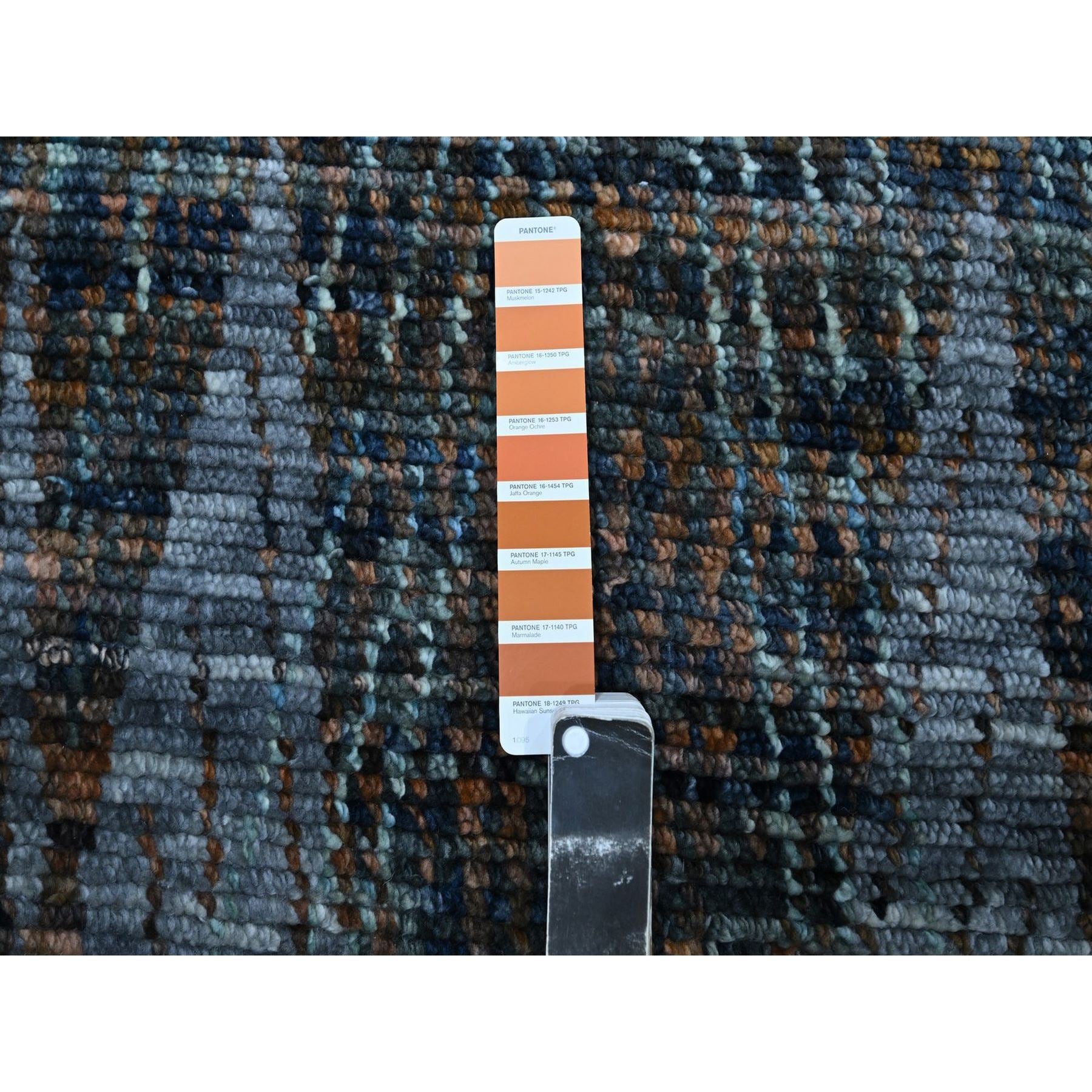 R76865%20008