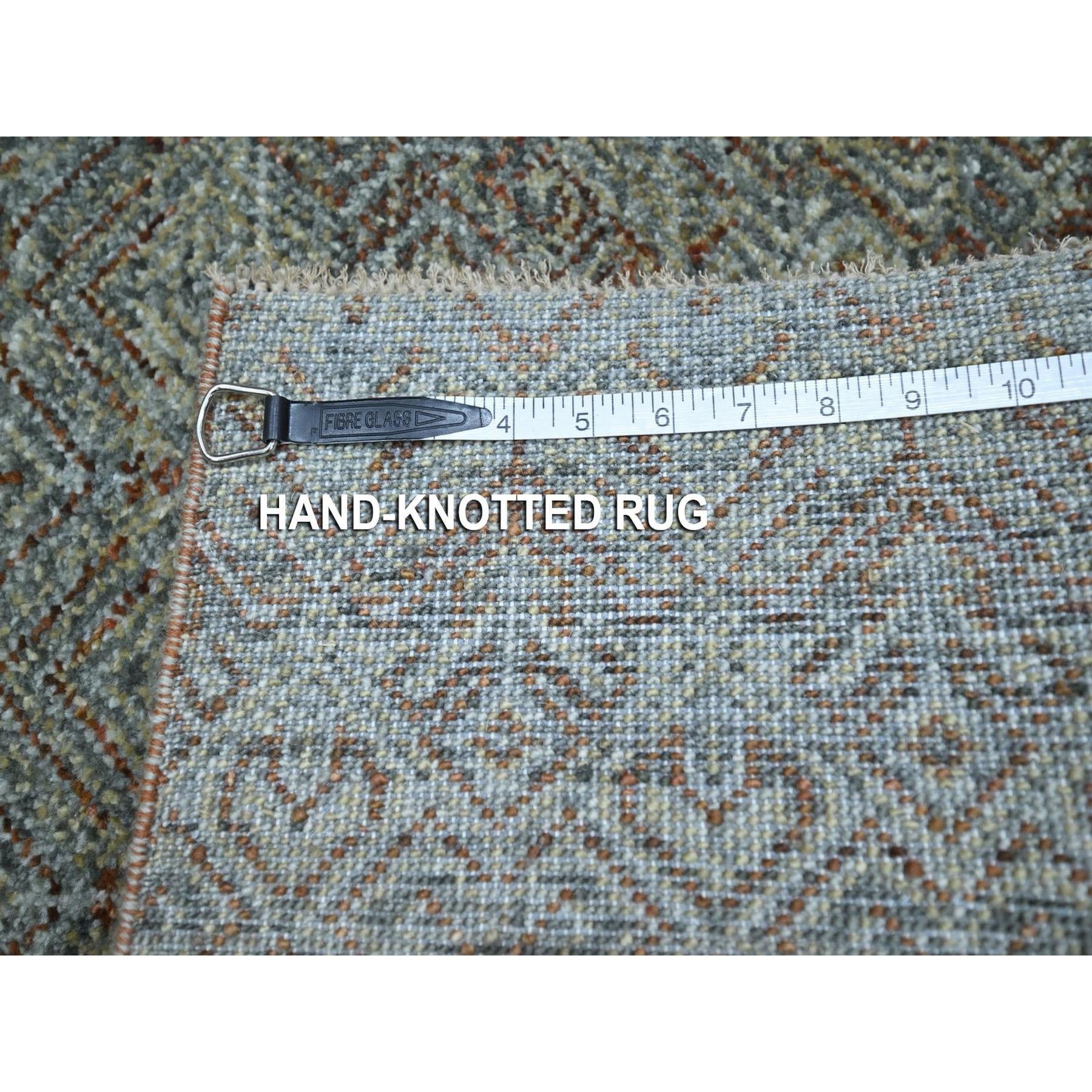 R76870%20008