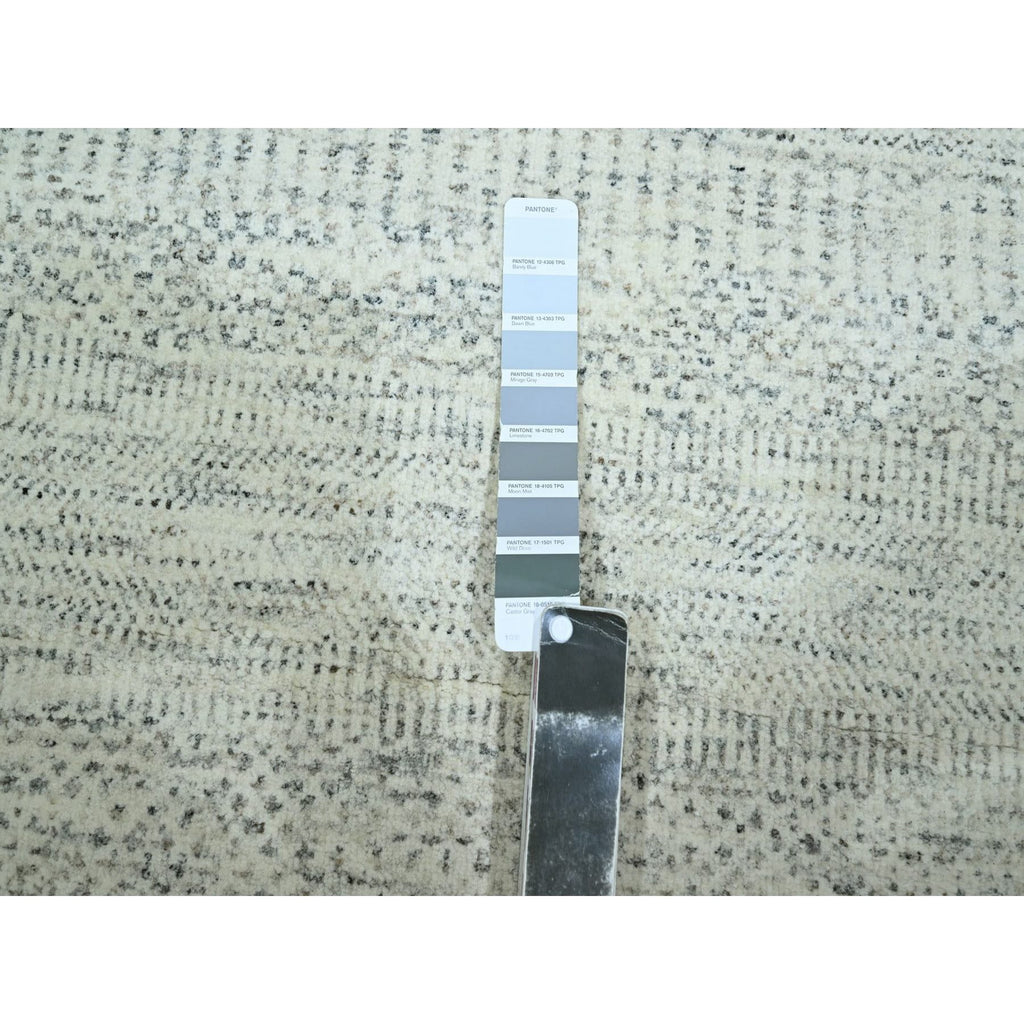 R76916%20008