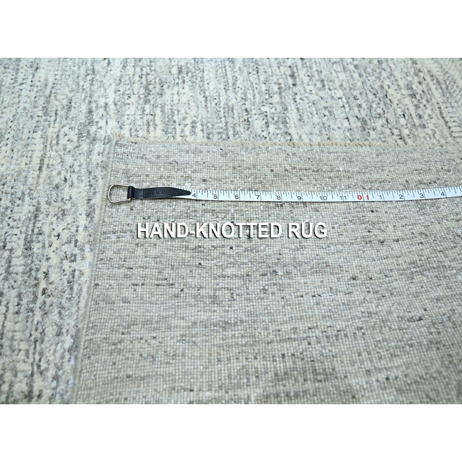 R76917%20012