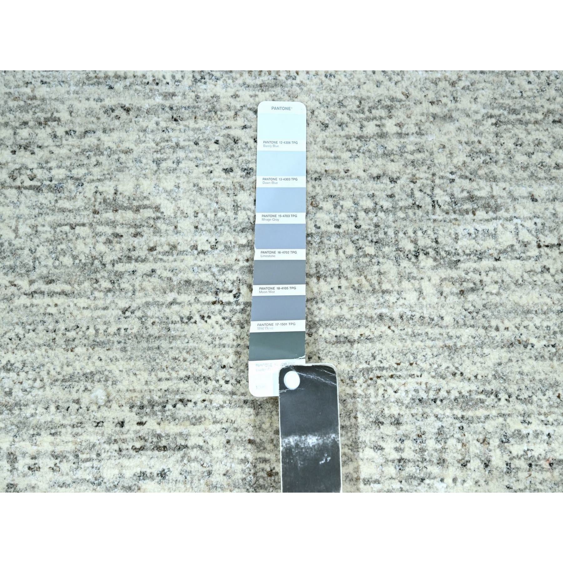R76920%20008