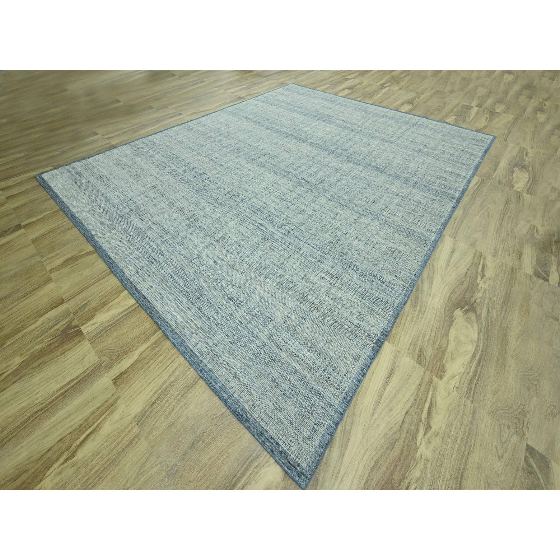 R76921%20004