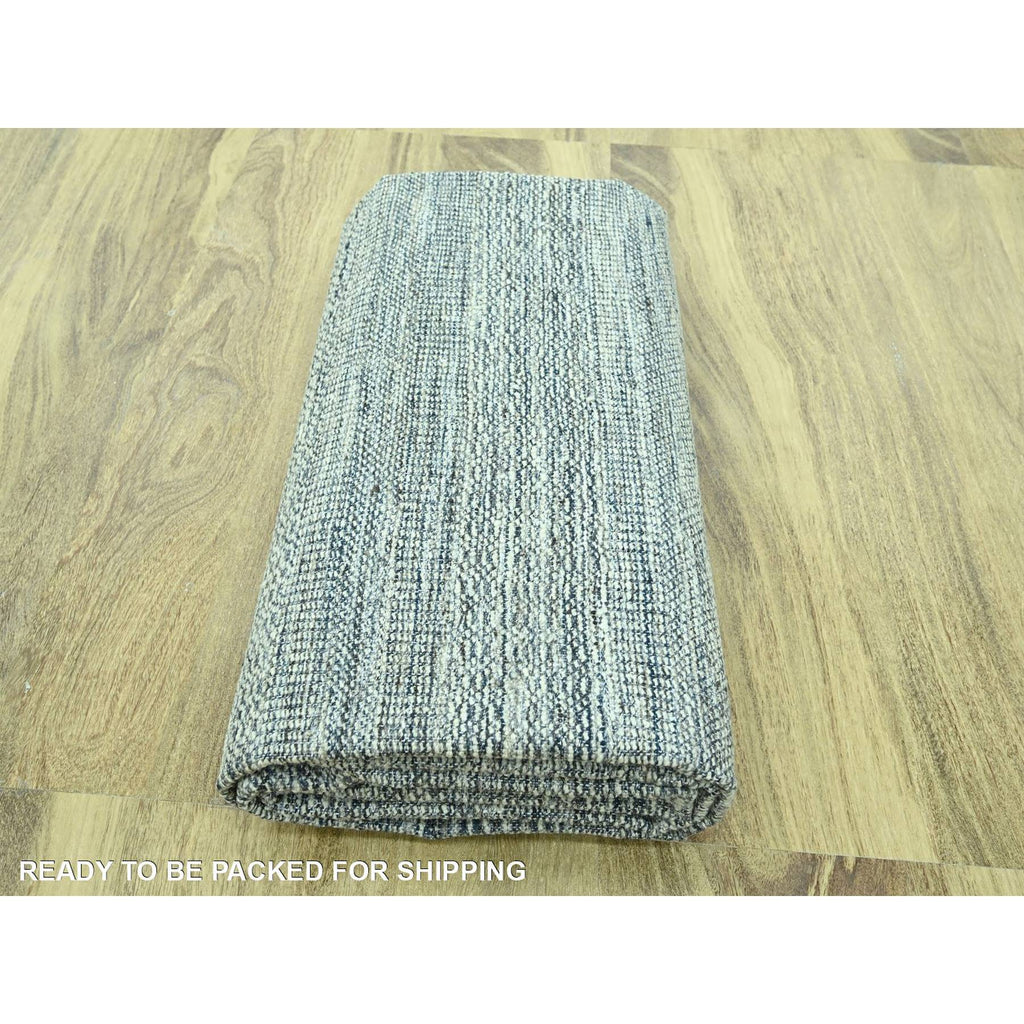 R76924%20010