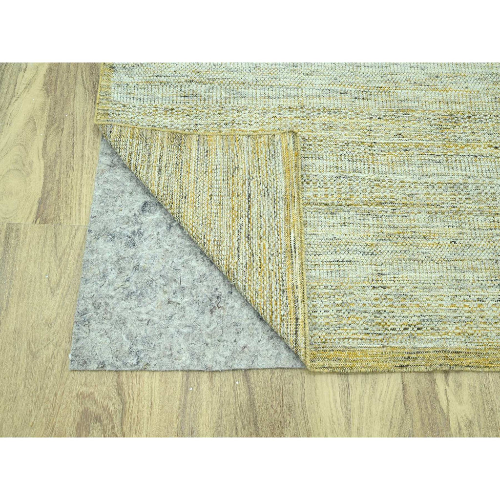 R76928%20005