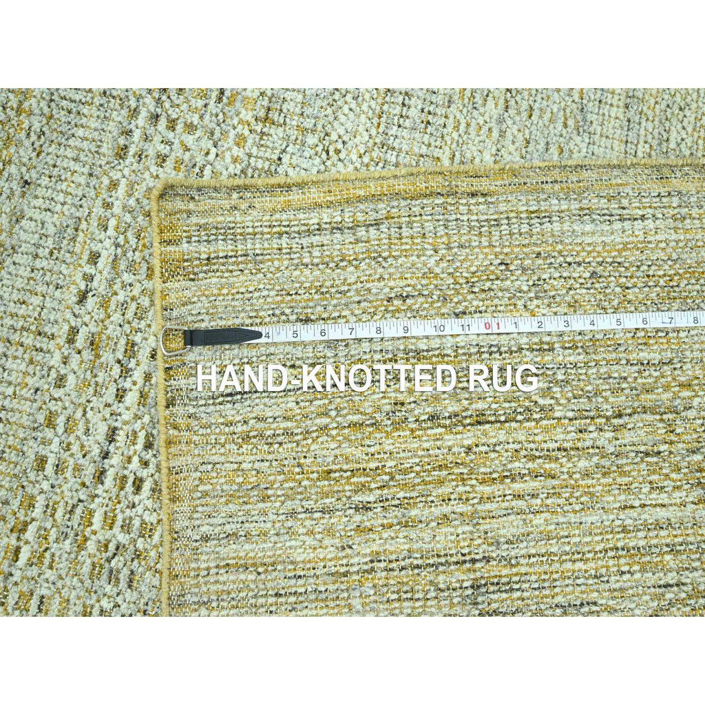 R76932%20012