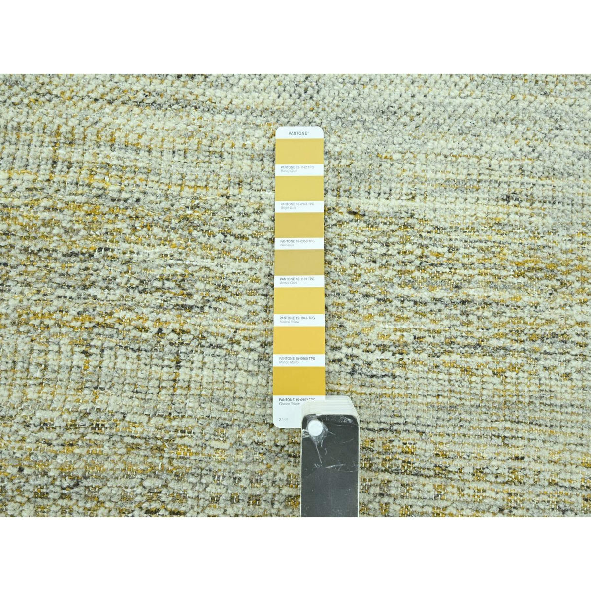 R76940%20008