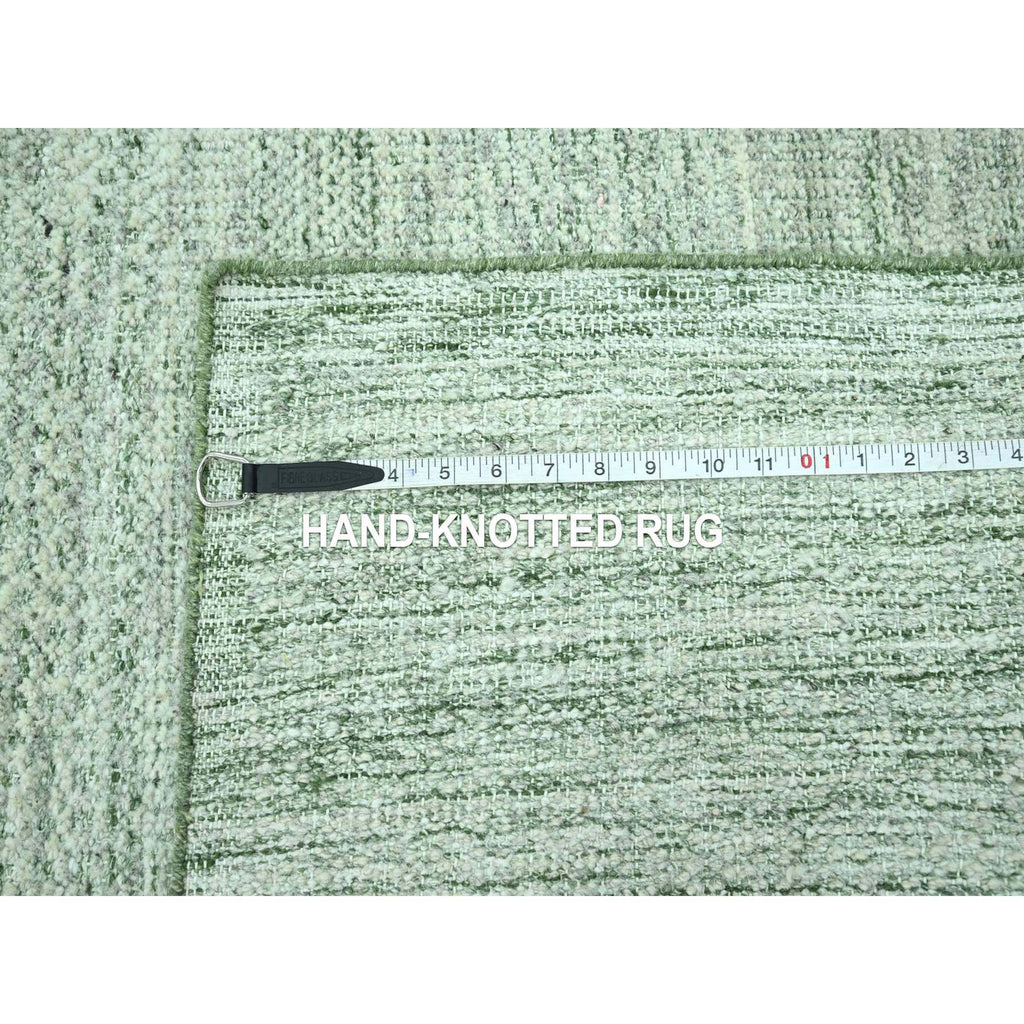 R76948%20012