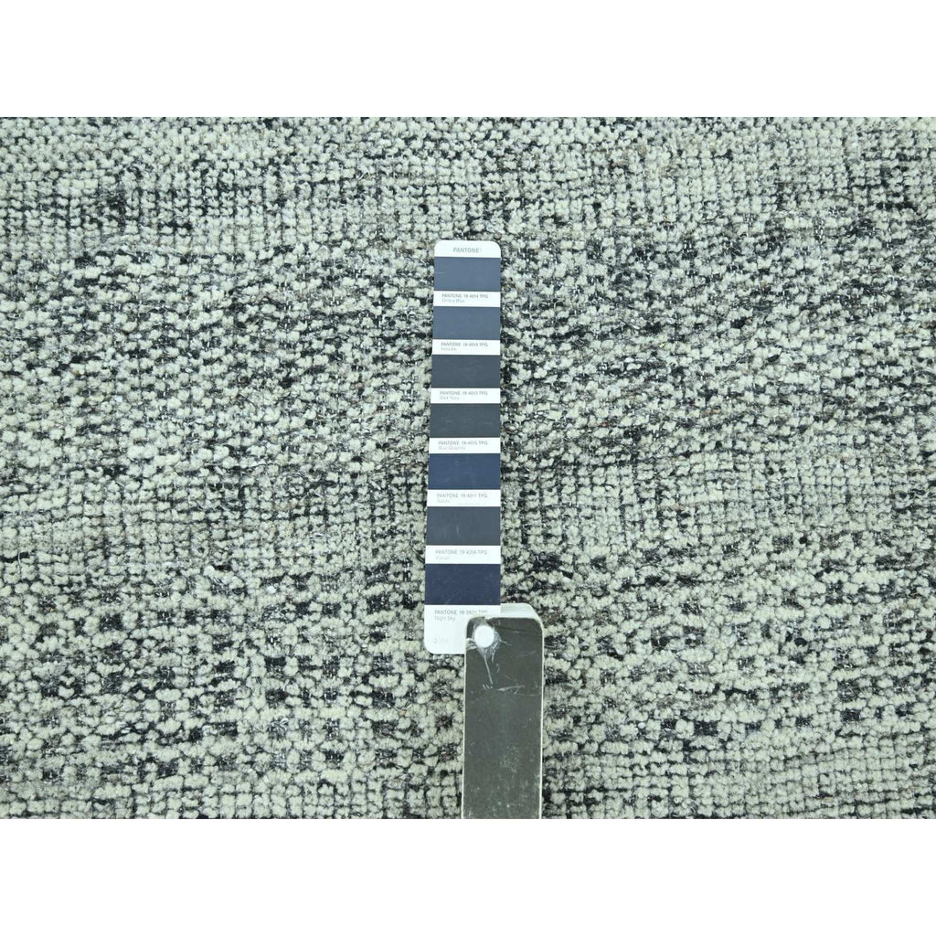 R76951%20008