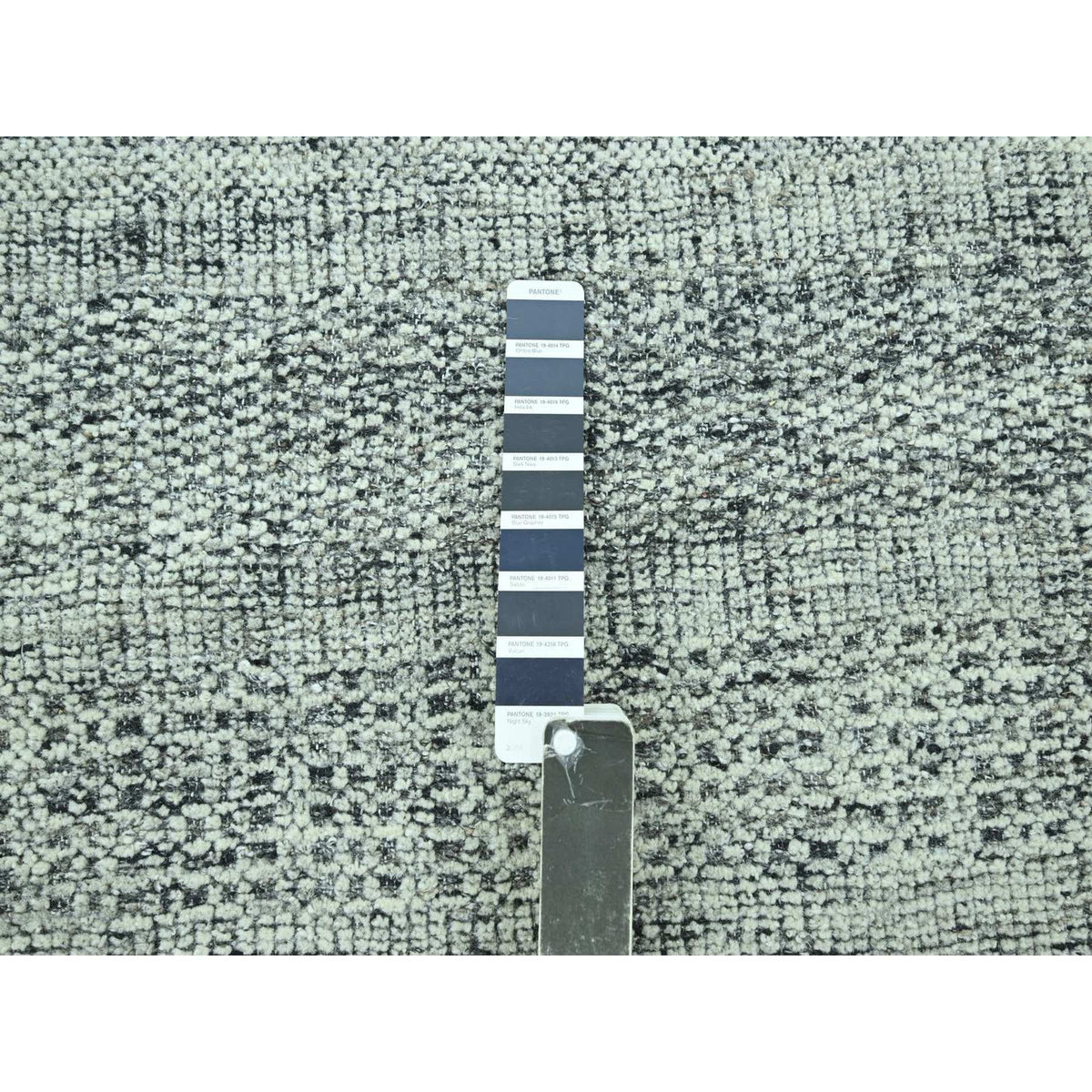 R76951%20008