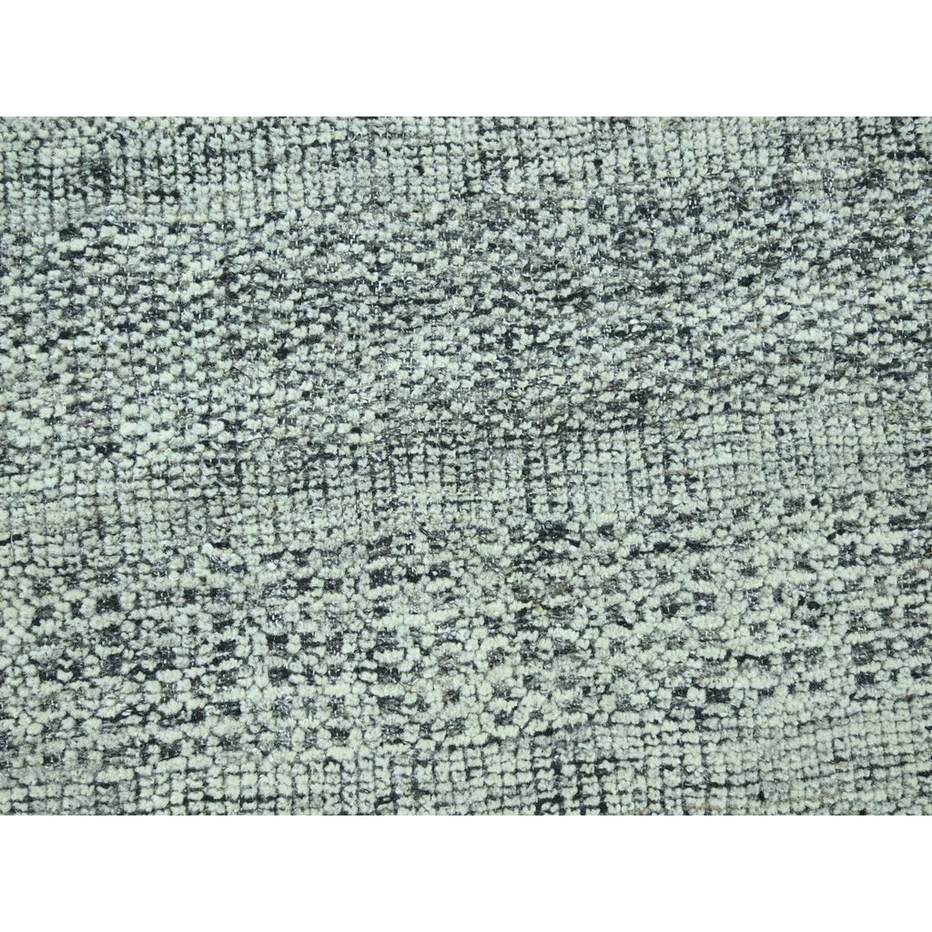 R76951%20009