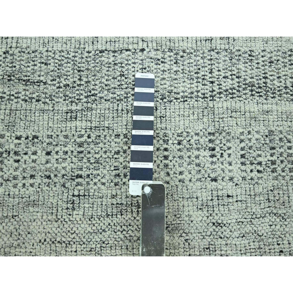 R76952%20008