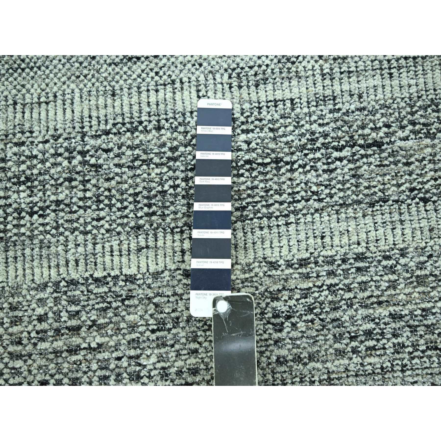 R76954%20008