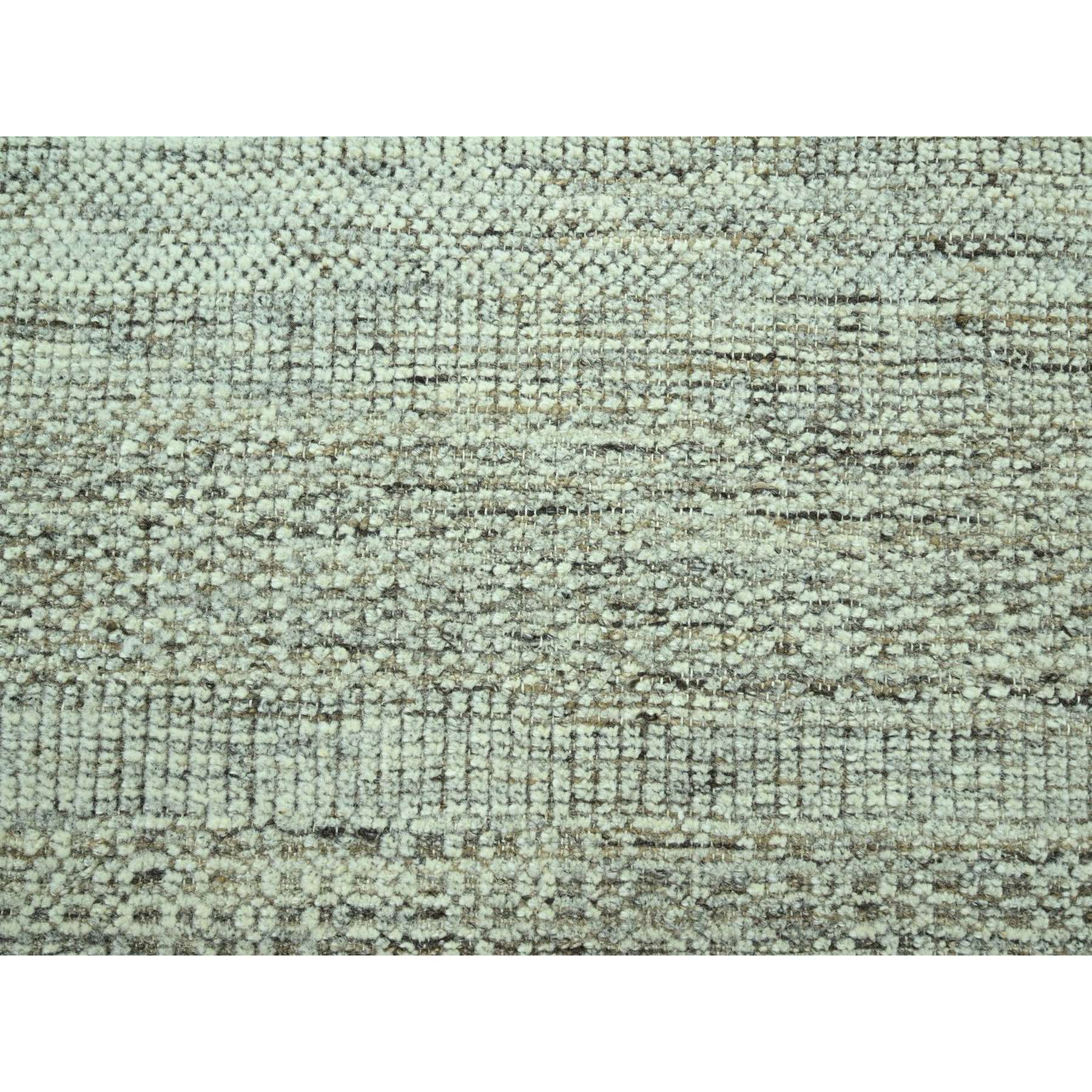 R76963%20009