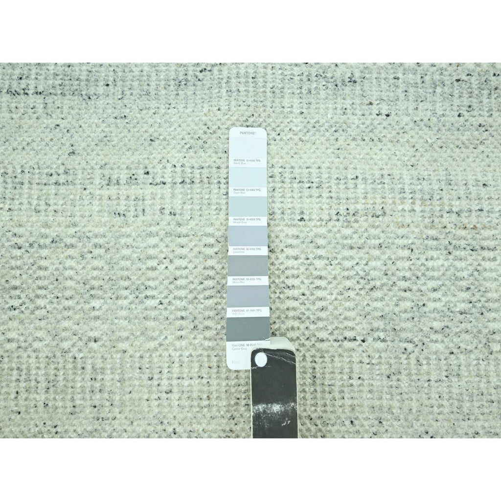 R76977%20008