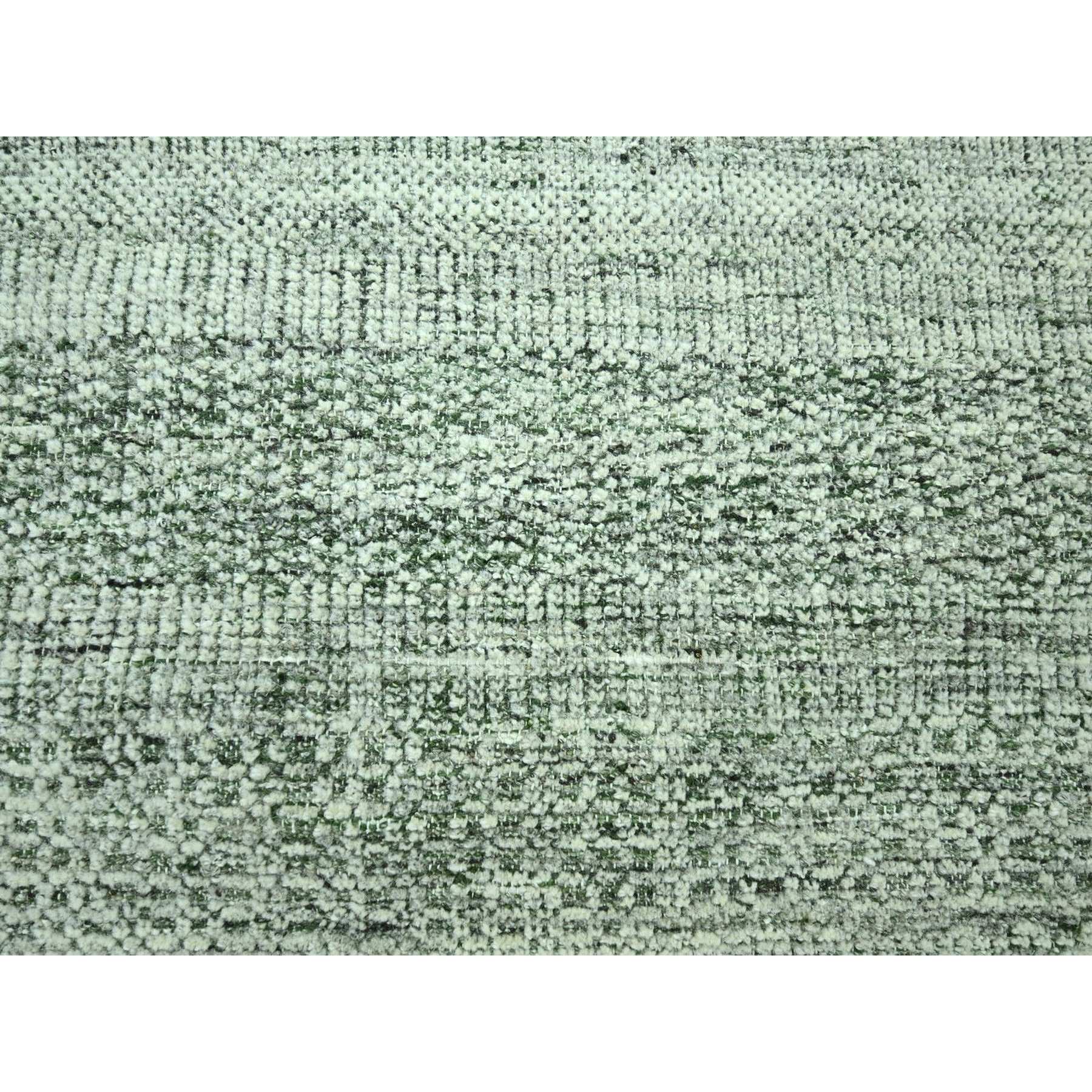 R76984%20009