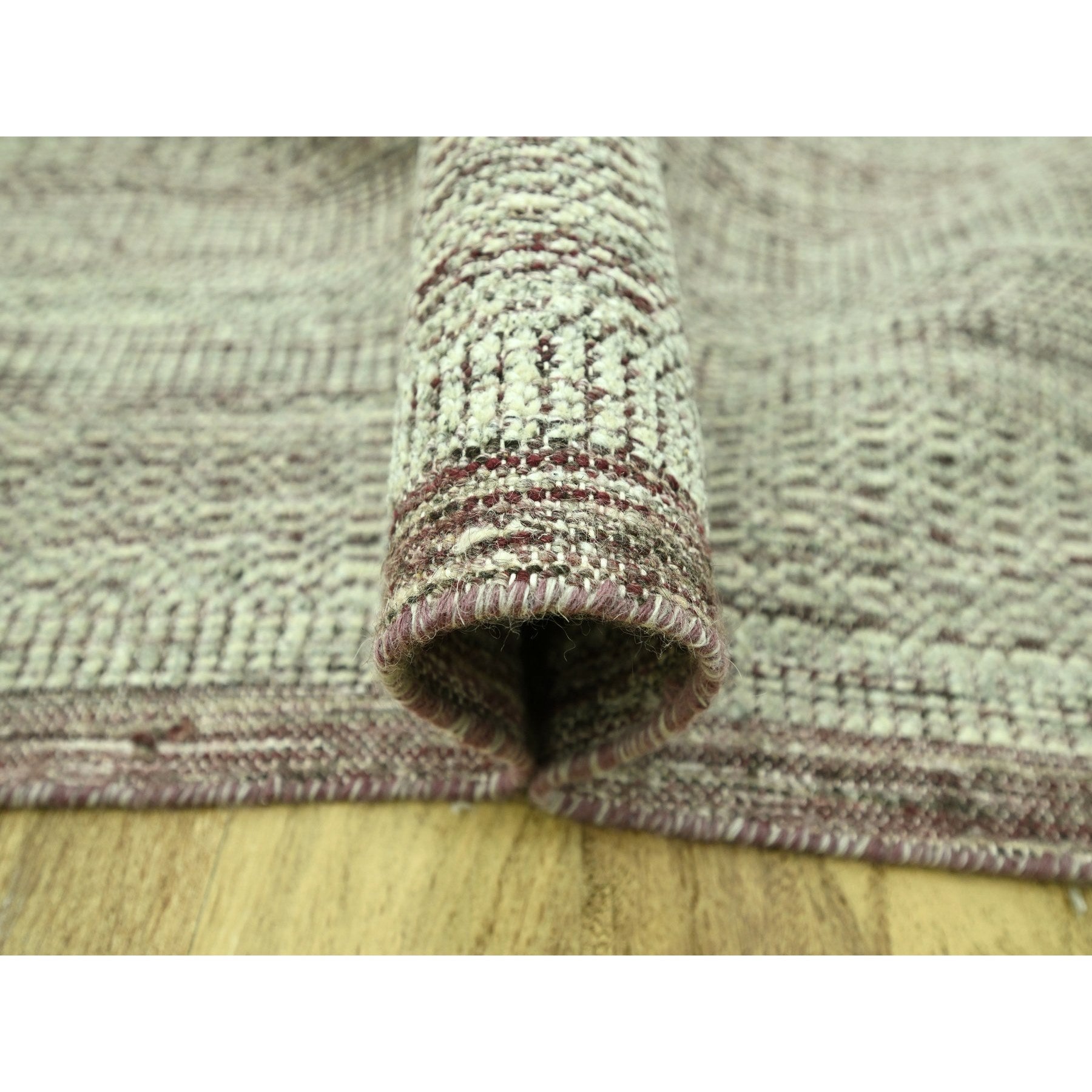 R77044%20006