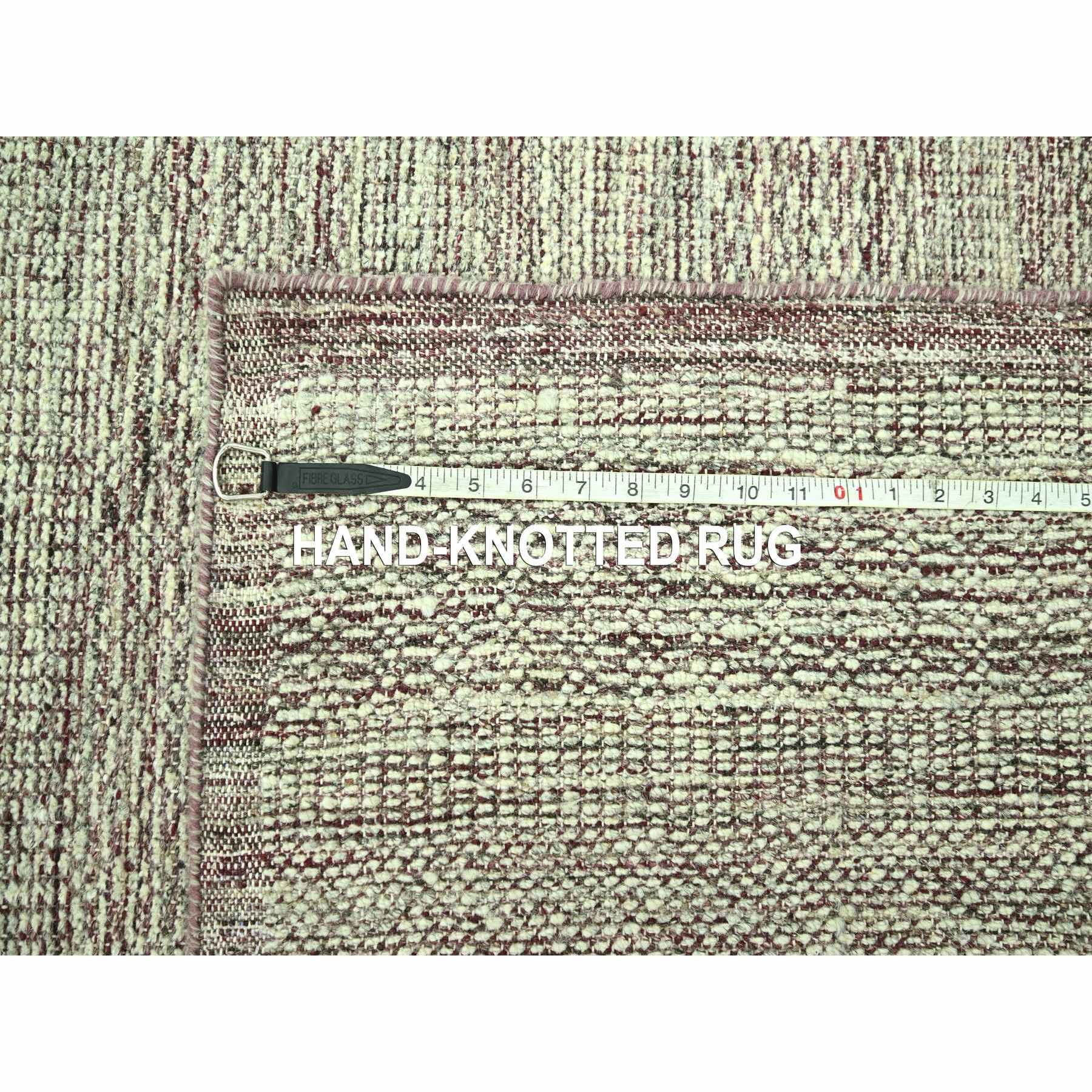 R77044%20012