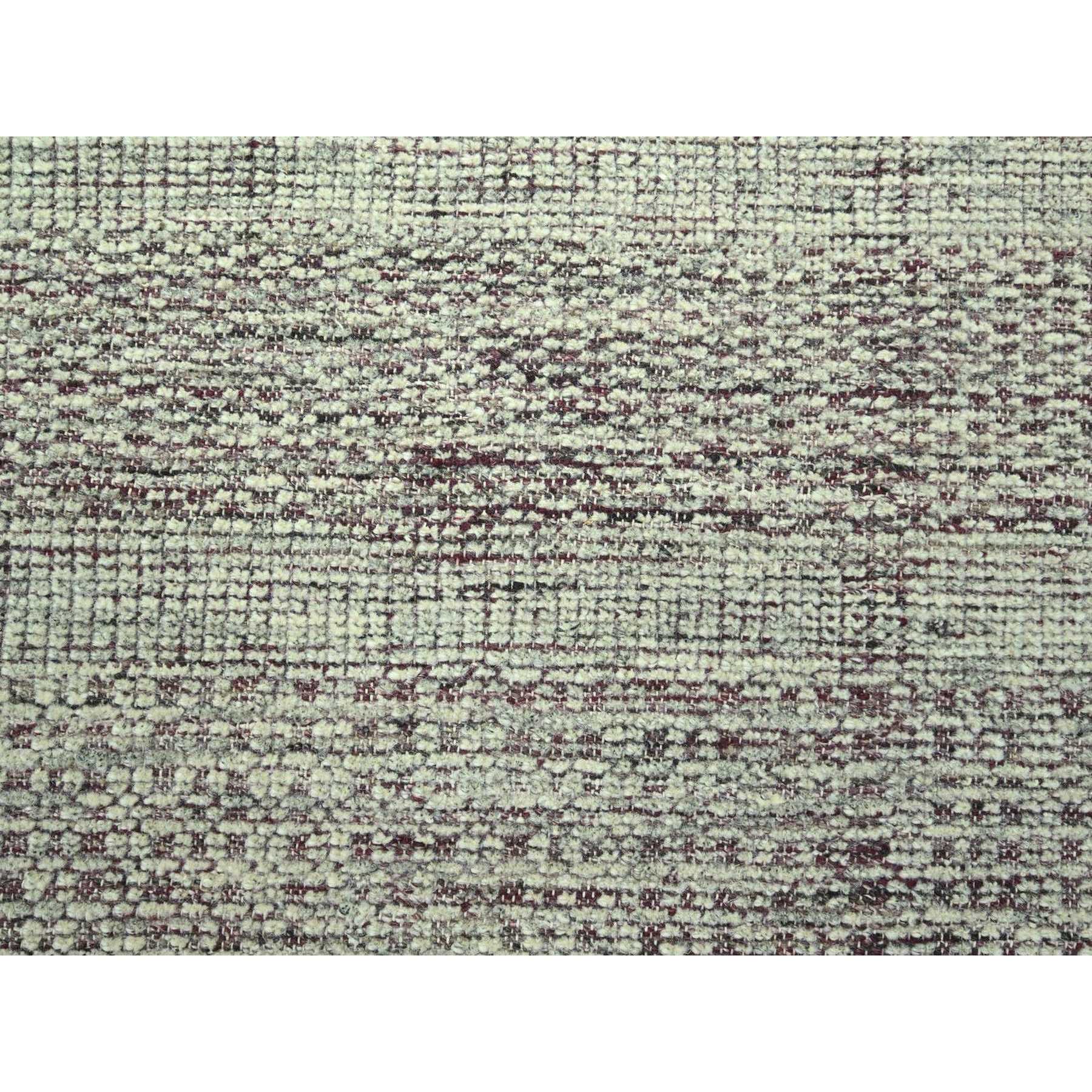 R77048%20009