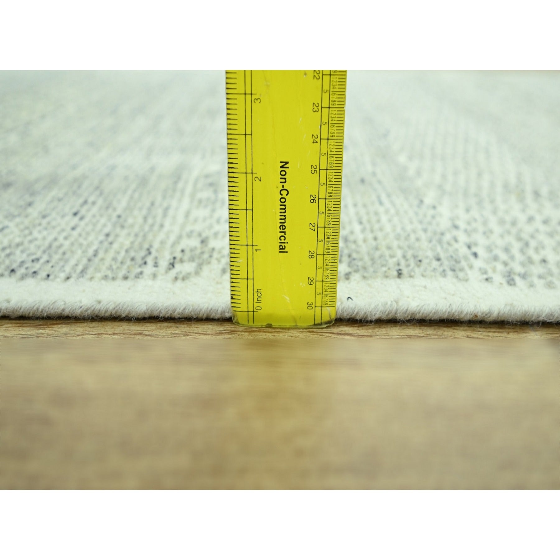 R77064%20007