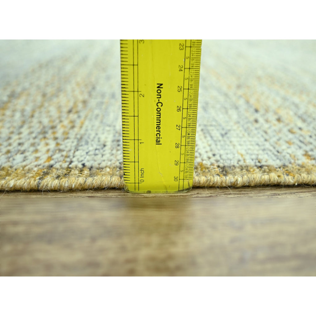 R77067%20011