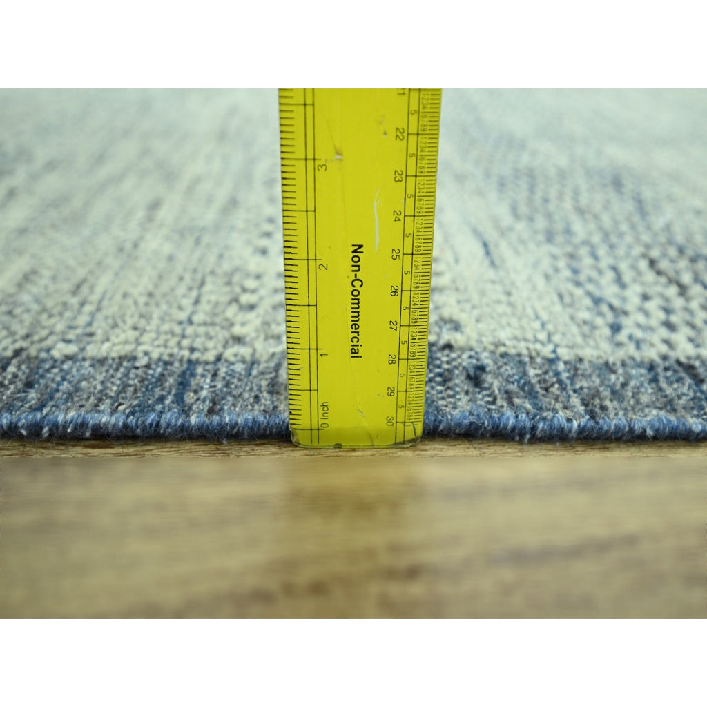 R77084%20011
