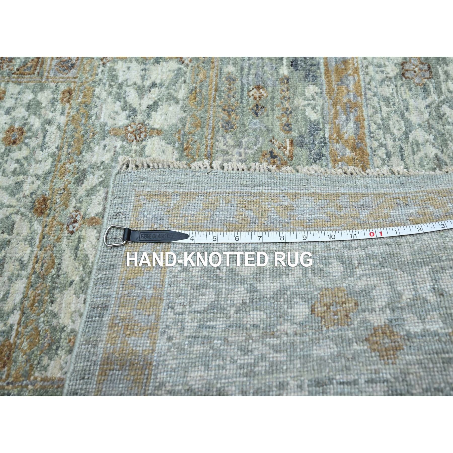 R77099%20012