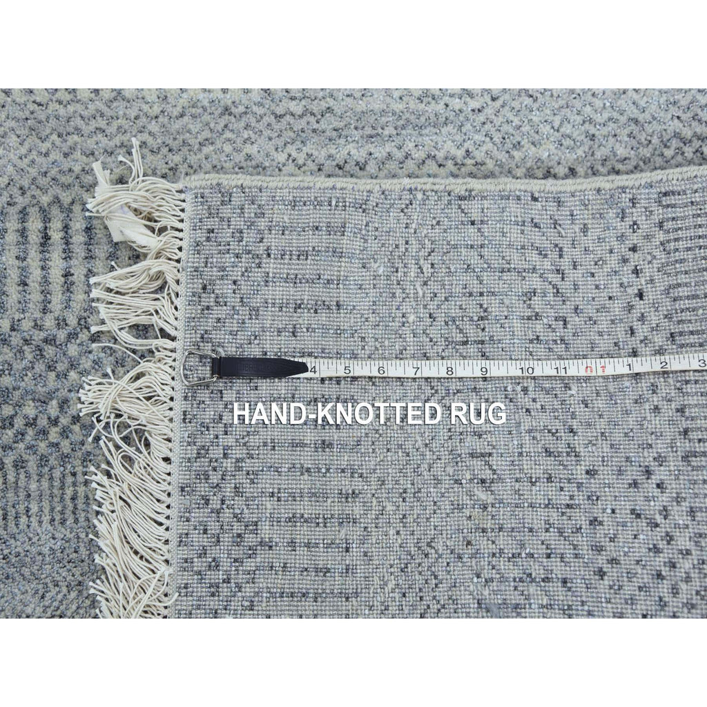 R79124%20012